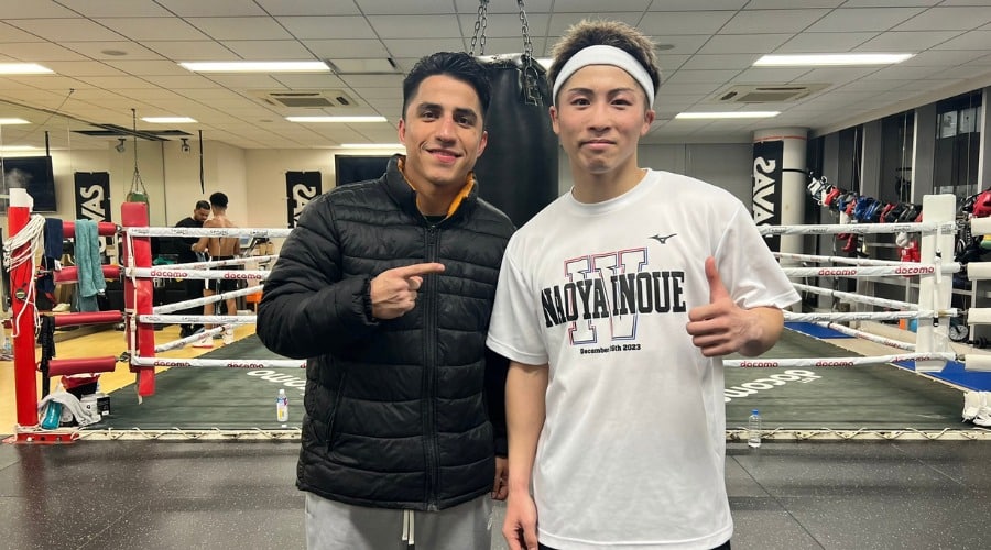Boxeador Kevin Chacal  con Naoya Inoue