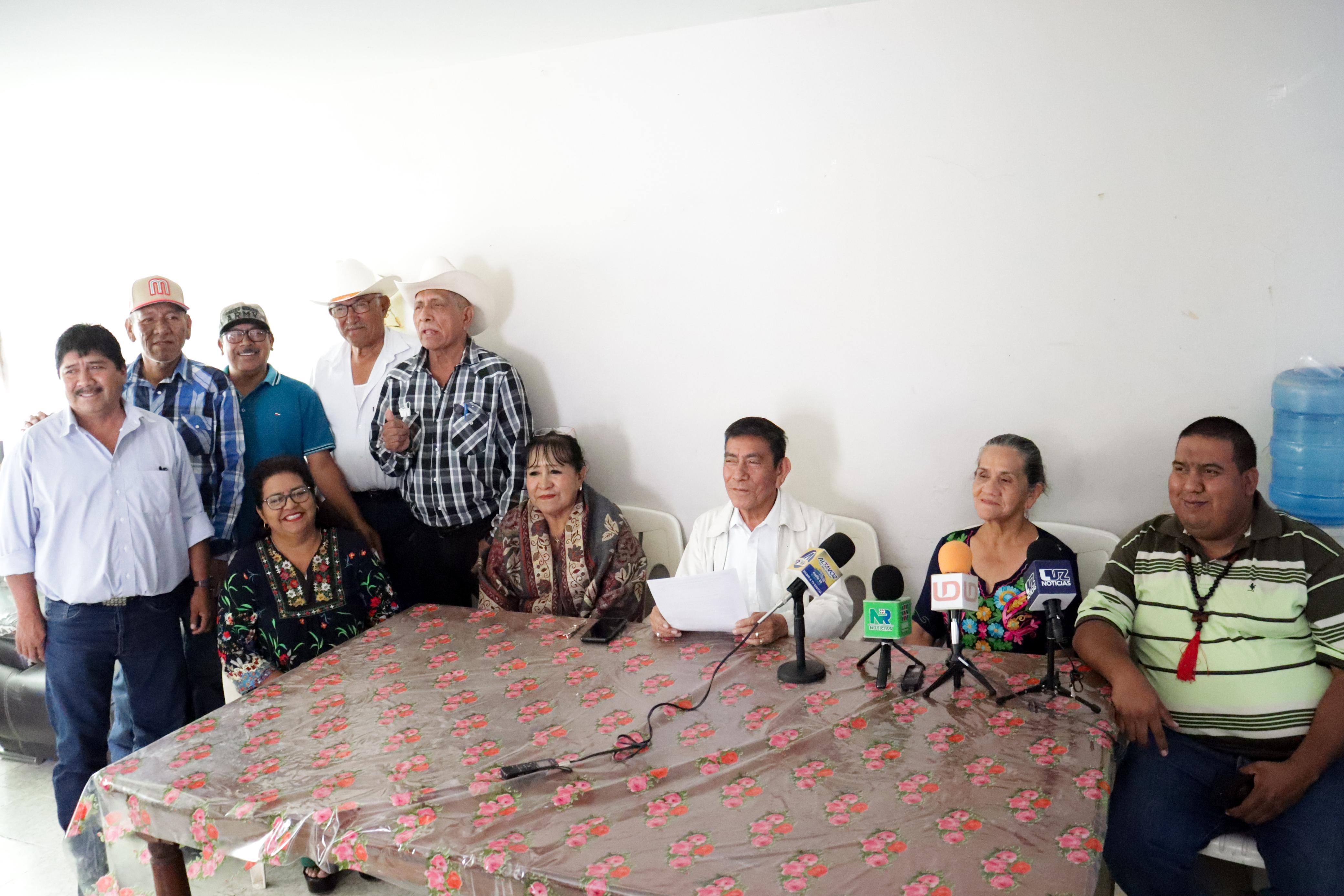 Rueda de prensa con Librado Bacasegua