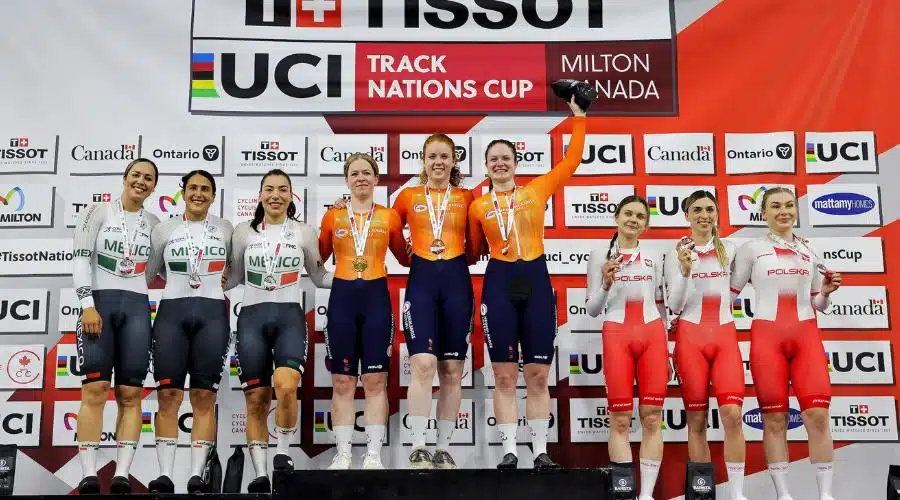 Luz Daniela Gaxiola, Yuli Verdugo y Jessica Salazar en el podio de la Copa de Naciones UCI