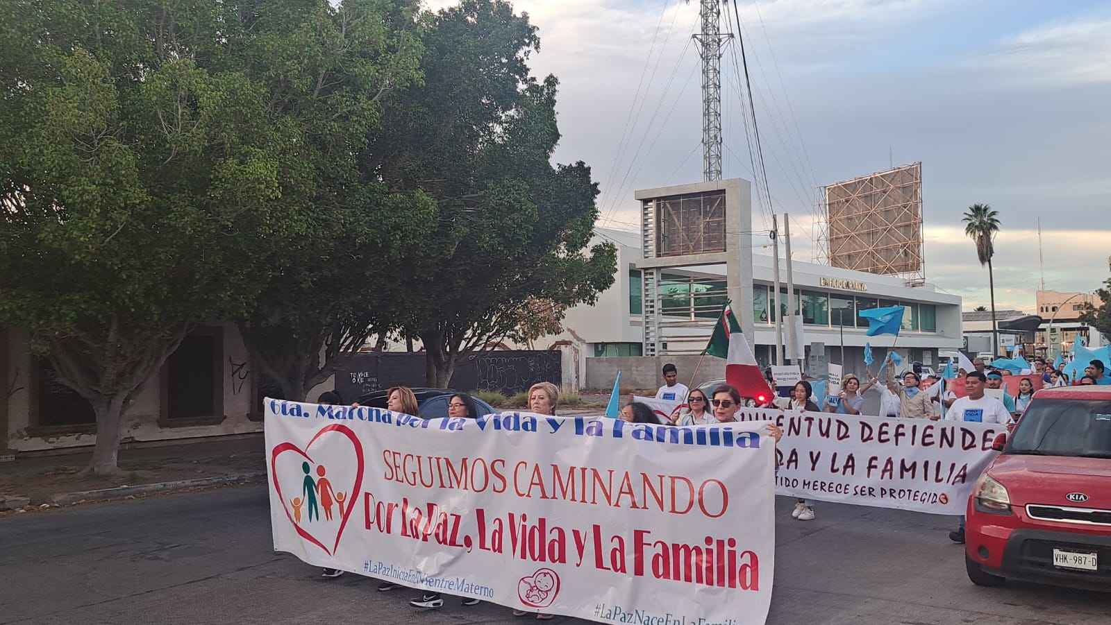 Marcha por la vida y la familia en Los Mochis