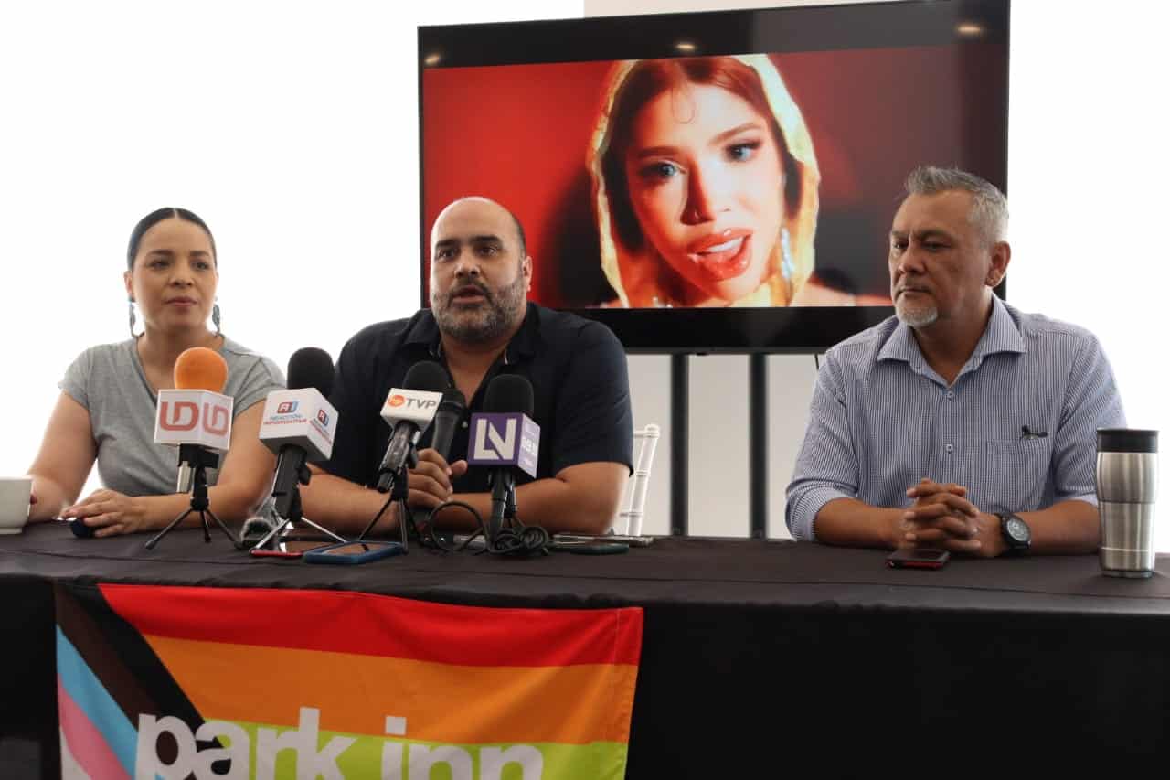 Conferencia de prensa sobre los detalles del Pride Mazatlán 2024.