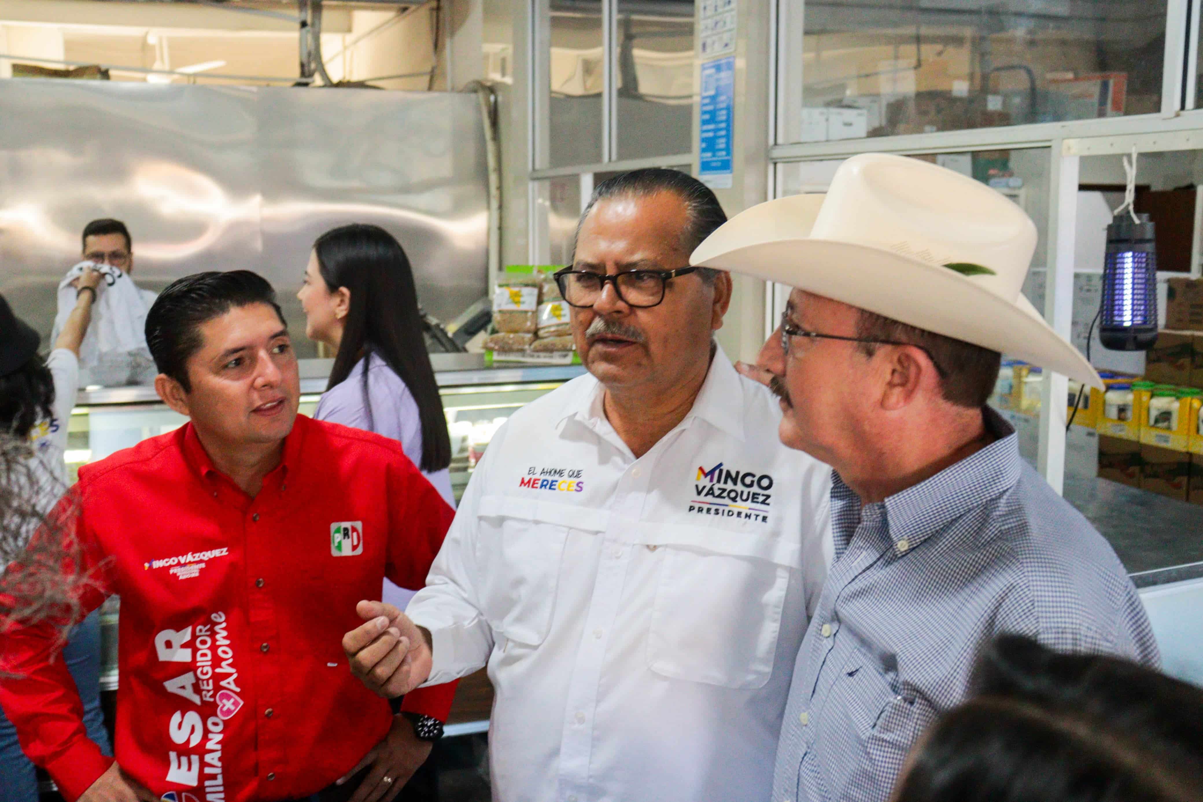 José Domínguez “Mingo” Vázquez Márquez, en recorrido por La Yarda.