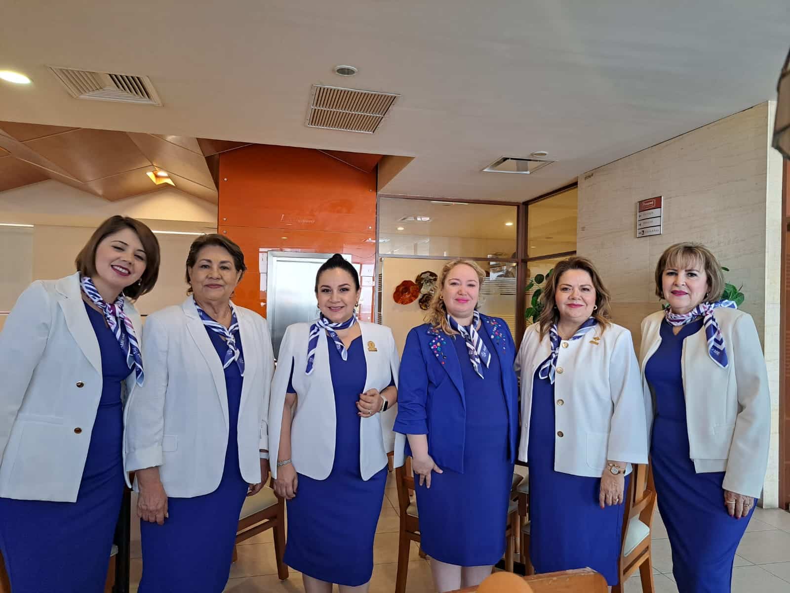 Integrantes de la Asociación Mexicana de Mujeres Empresarias en Los Mochis