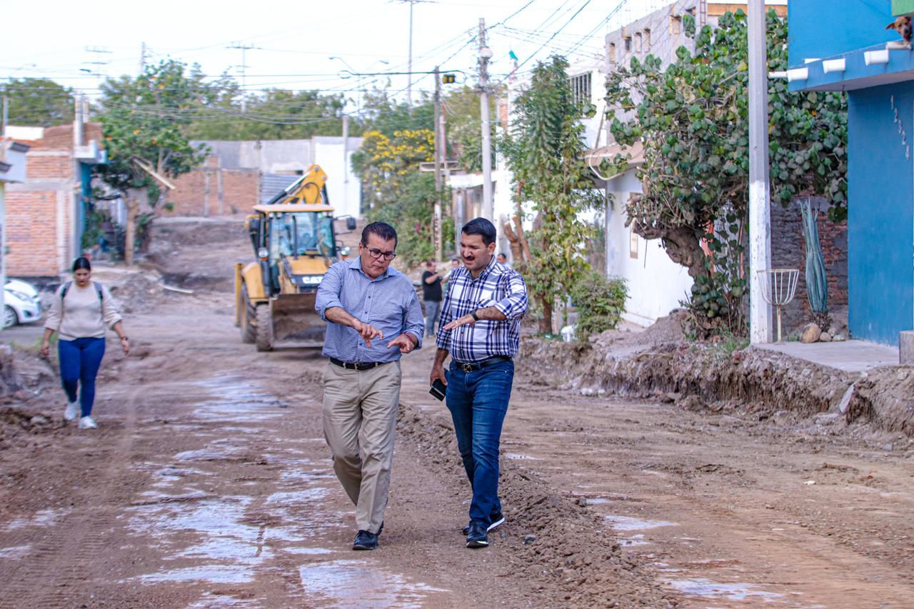 Édgar González supervisó este viernes de manera minuciosa las labores en curso.