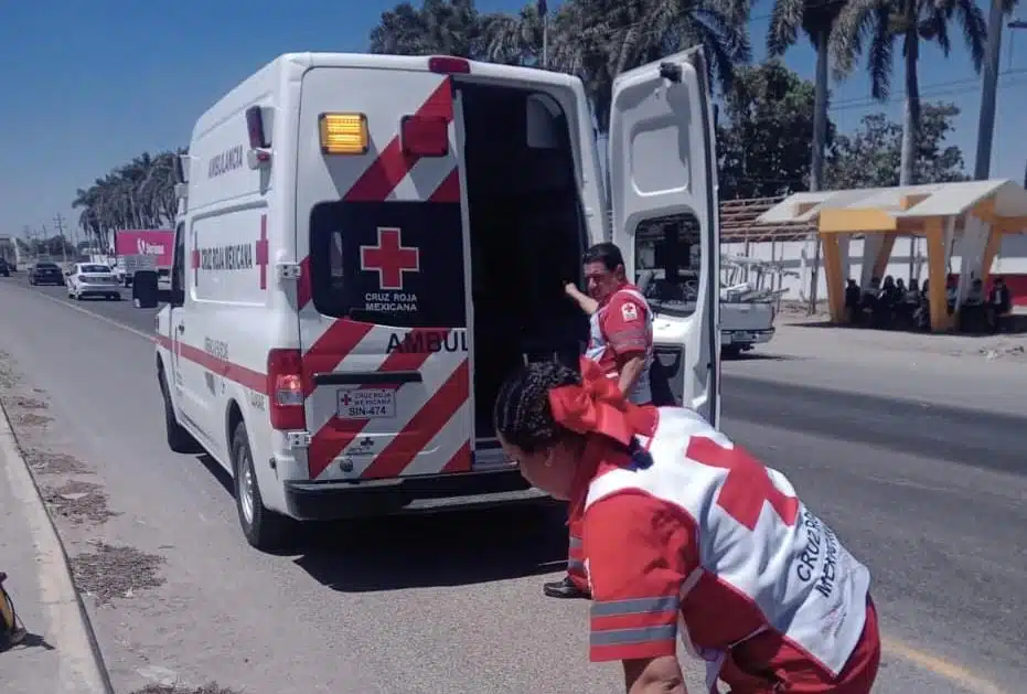 Paramédicos de Cruz Roja Mexicana