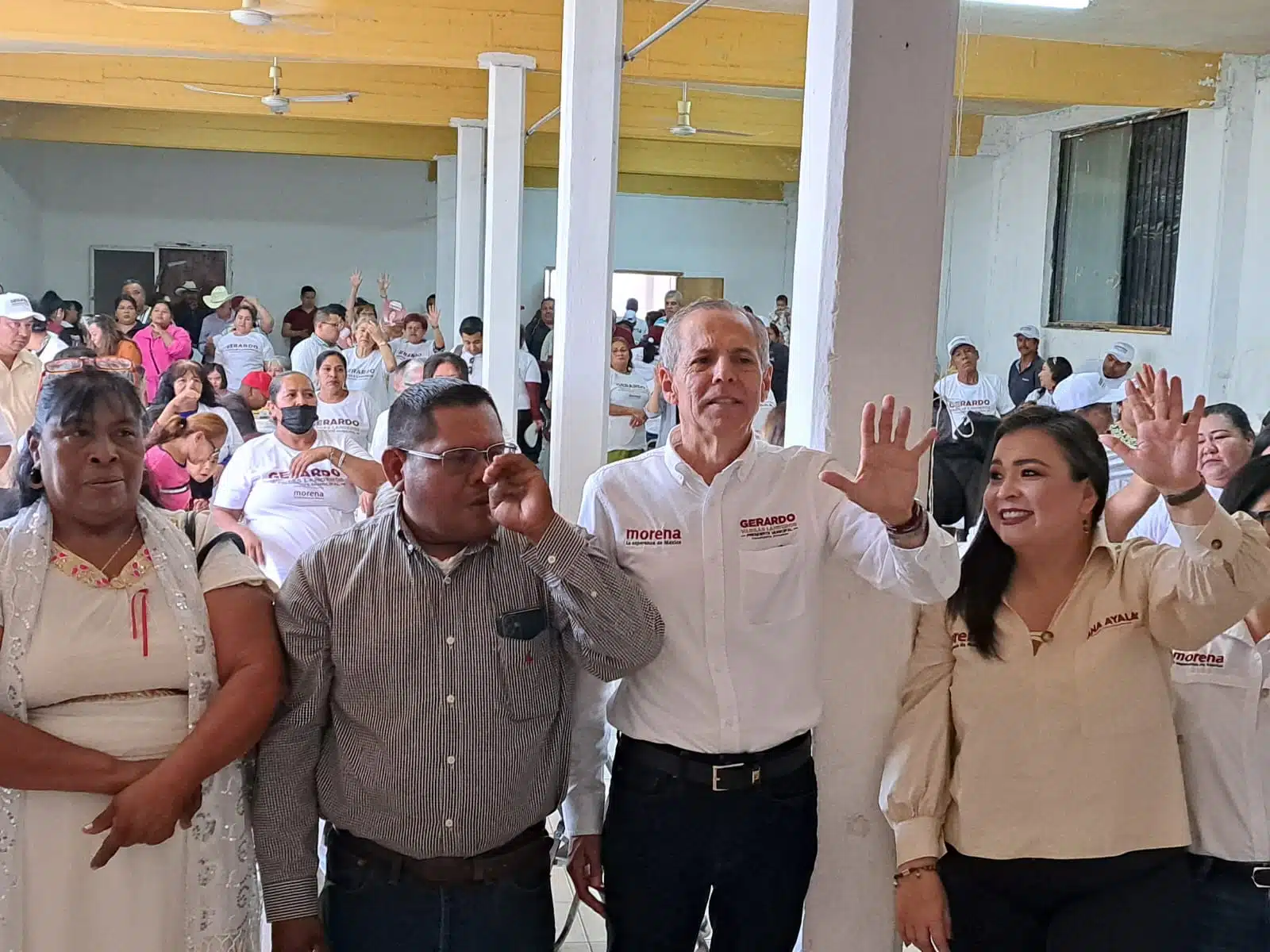 candidato de Morena a la presidencia municipal de Ahome, Gerardo Octavio Vargas Landeros, recorrió la sindicatura de San Miguel