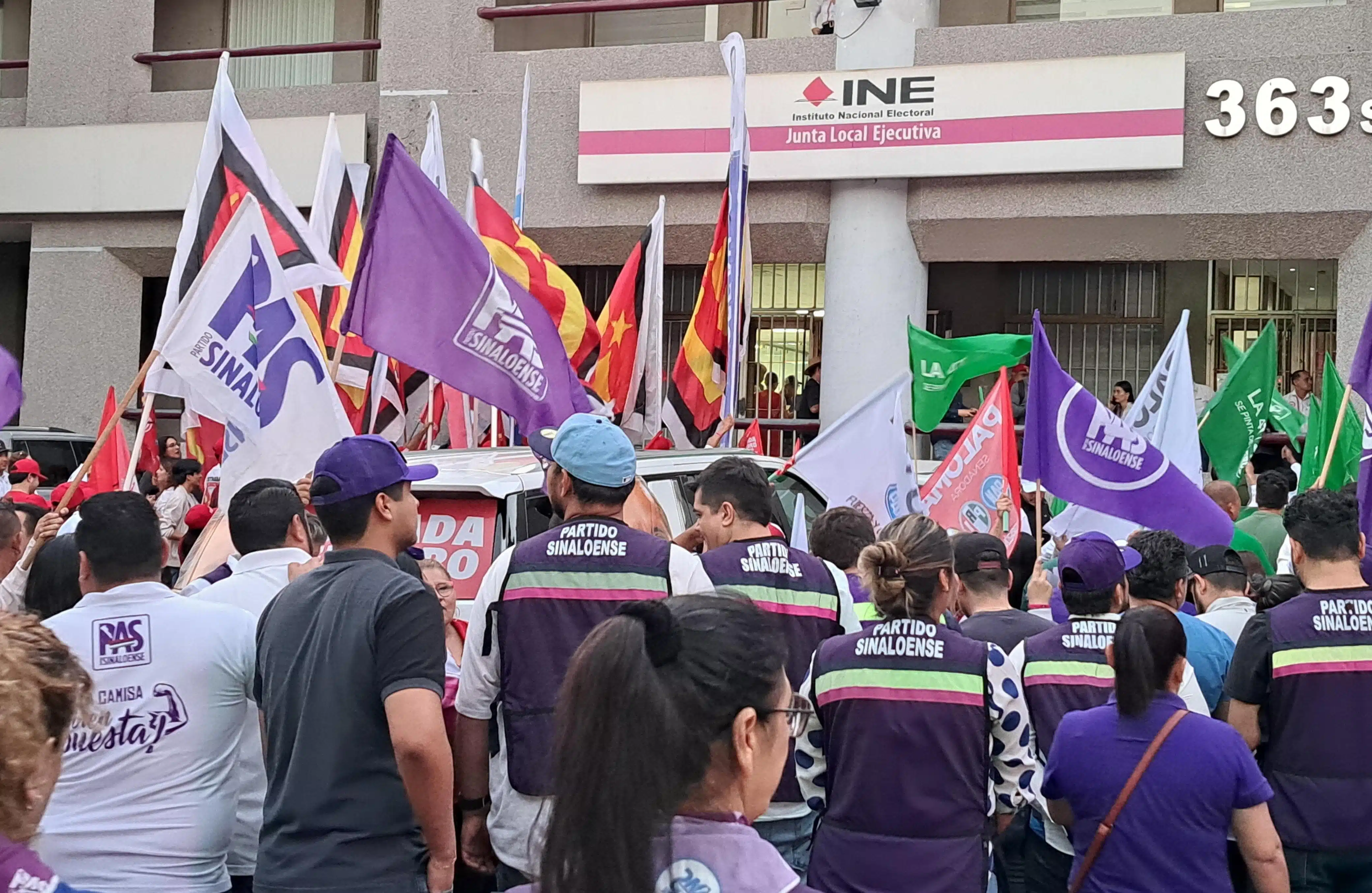 Porras durante el debate en el INE en Culiacán