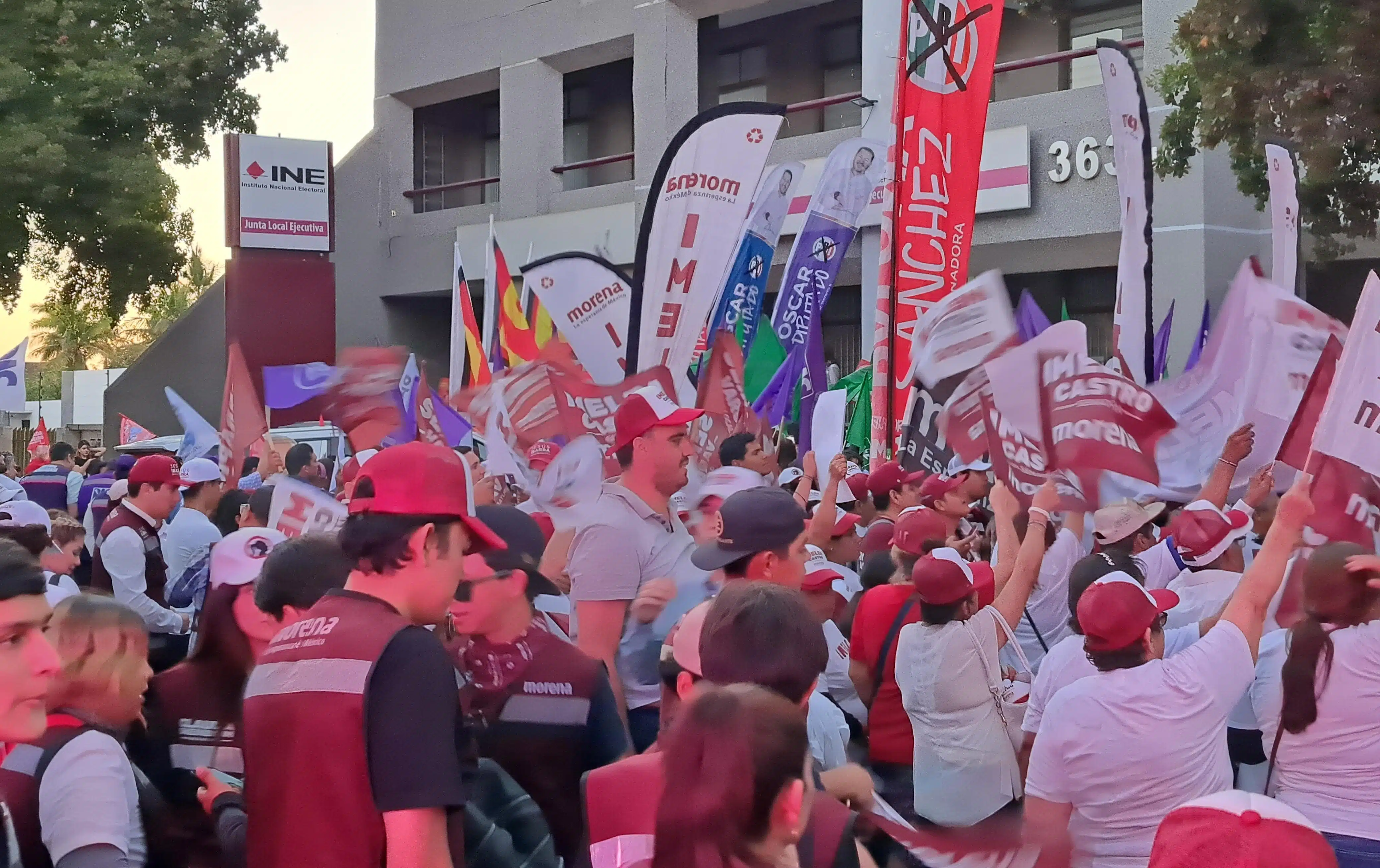 Porras durante el debate en el INE en Culiacán