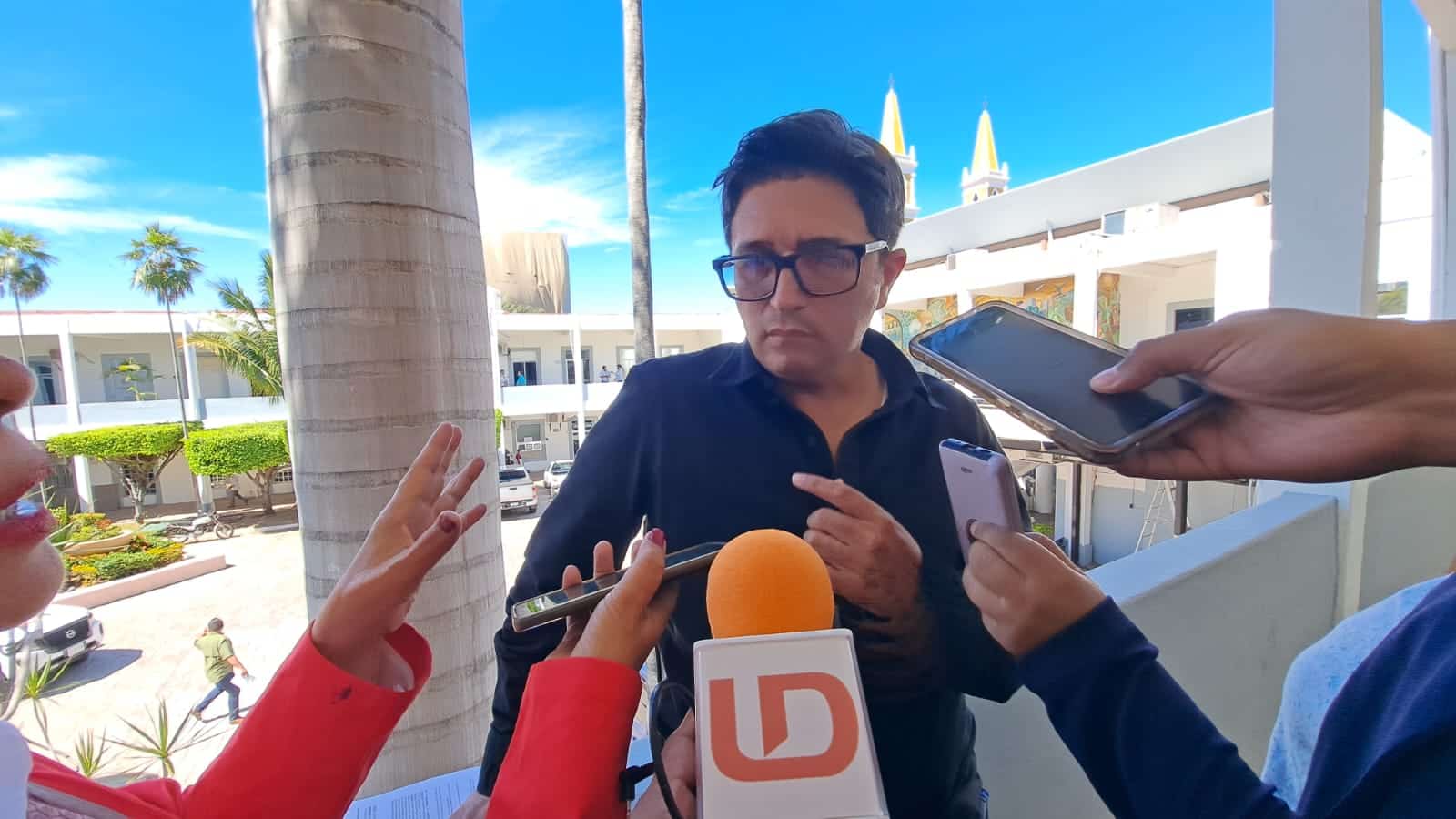Rogelio Olivas Osuna, funcionario municipal.