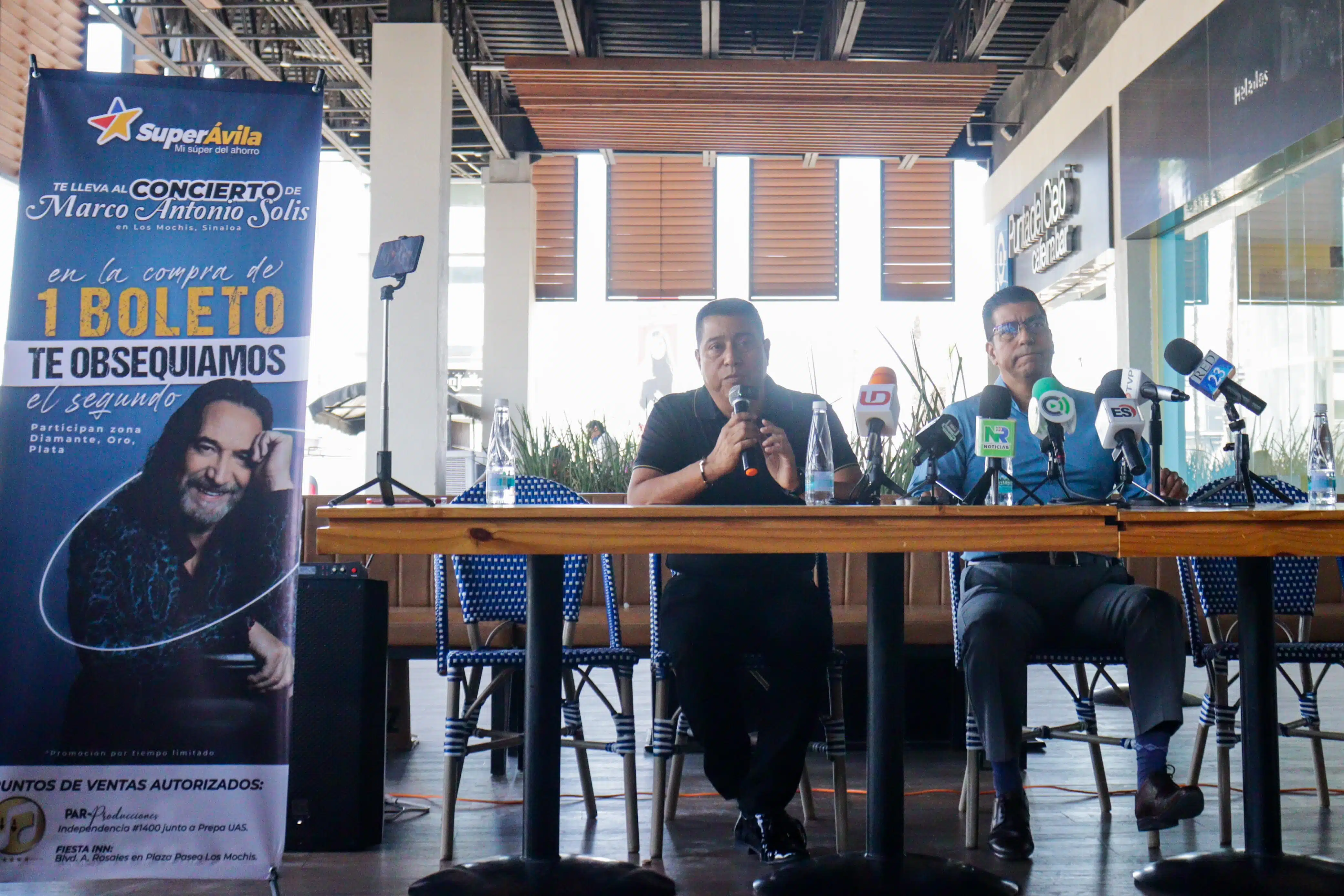 Rueda de prensa en Los Mochis previo al concierto de Marco Antonio Solís