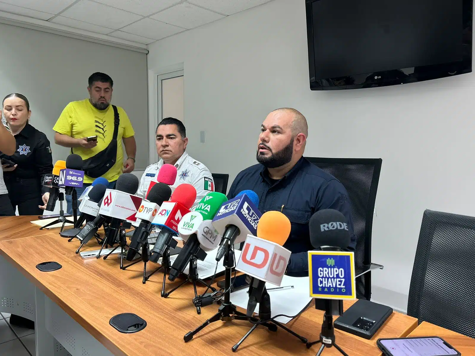 Sergio Antonio Leyva López en rueda de prensa