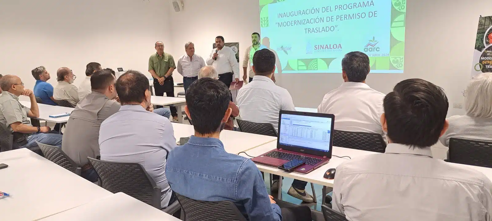 La Asociación de Agricultores del Río Culiacán (AARC) llevó a cabo el taller “Programa de Modernización de Permisos de Traslados”
