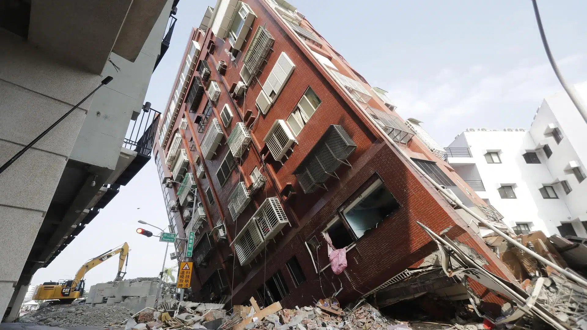 Asciende a 12 el número de muertos por terremoto en Taiwán