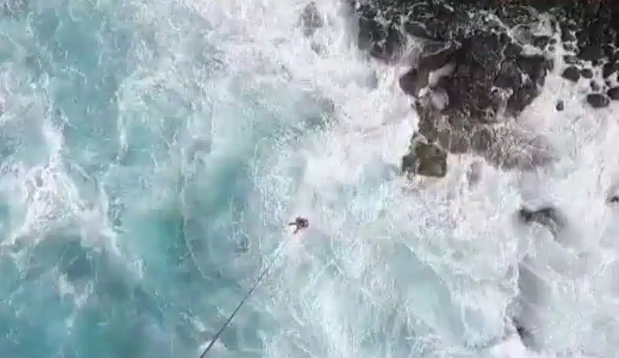 Turista pierde la vida tras caer al mar en Tenerife, España