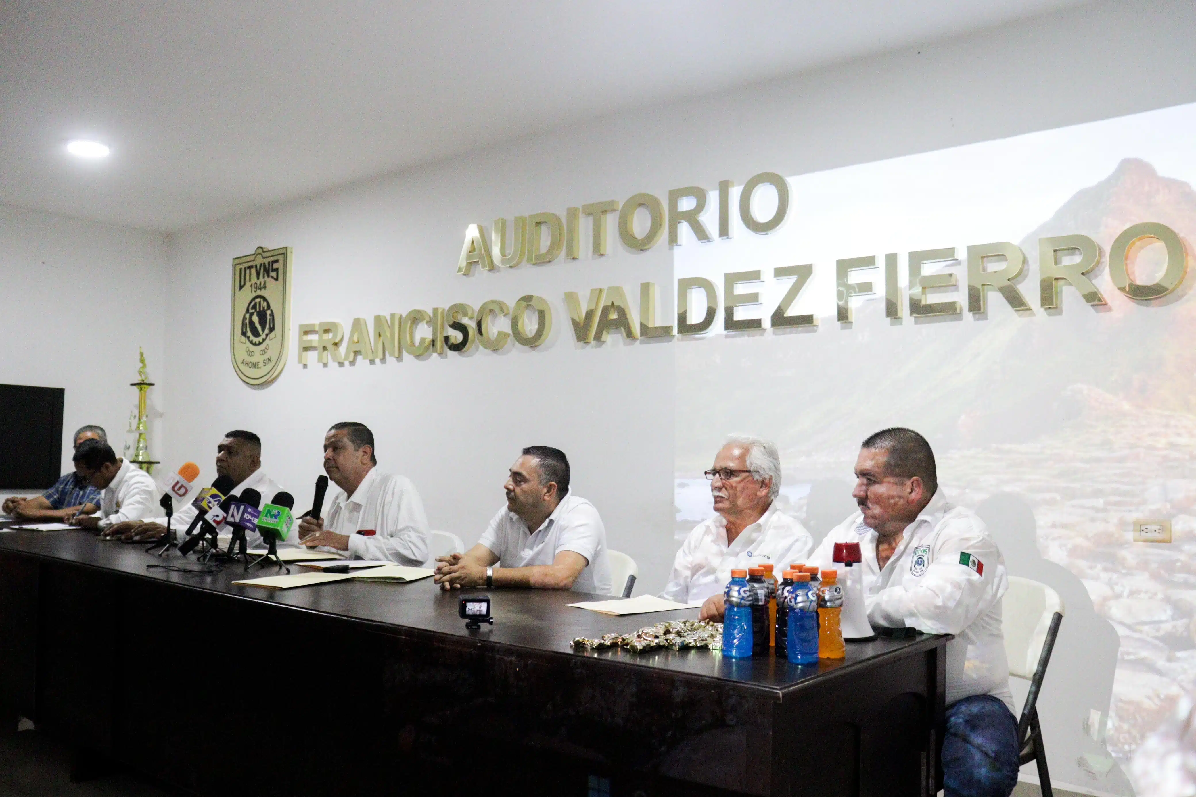 Rueda de prensa de la Unión de Trabajadores del Volante del Norte de Sinaloa