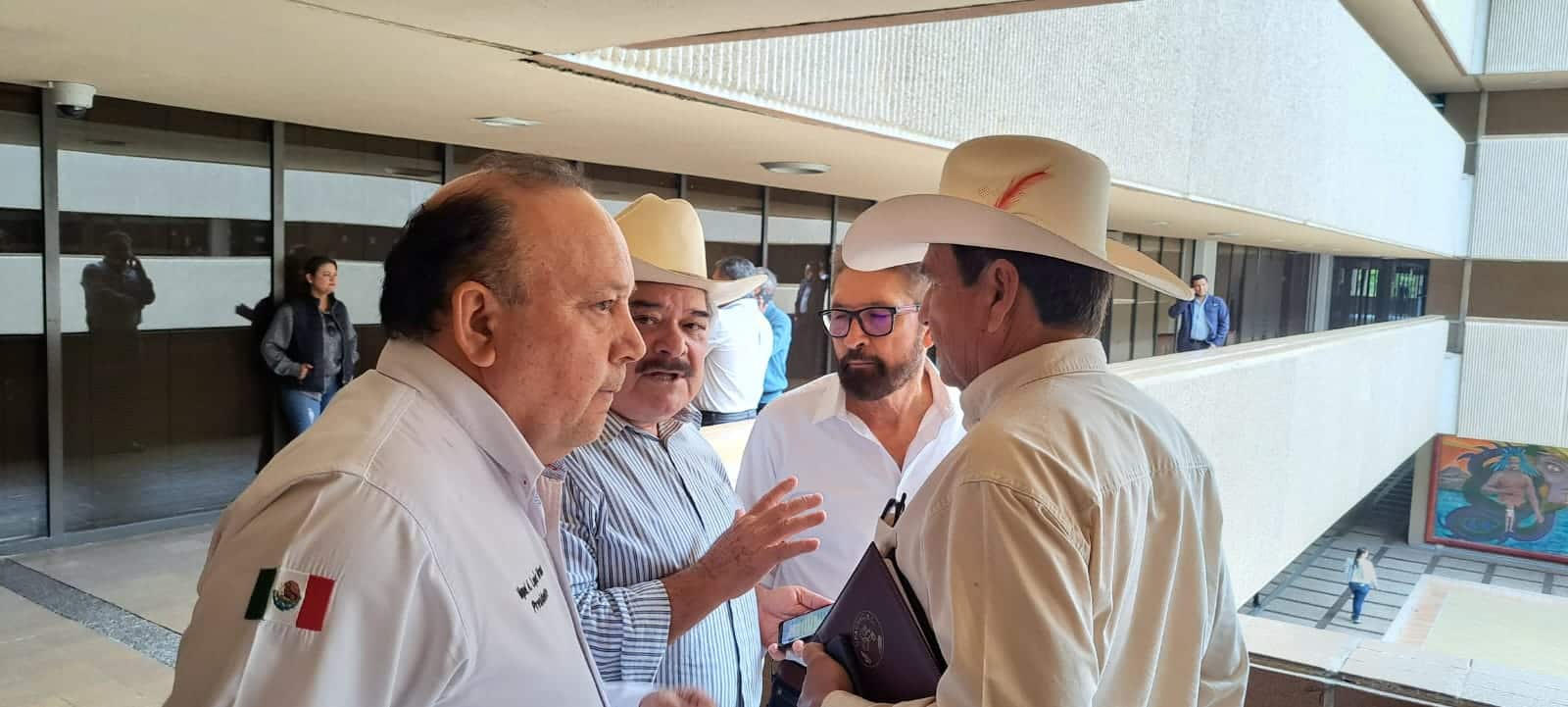 Agricultores en Palacio de Gobierno
