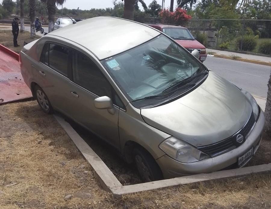 Carro en Guasave