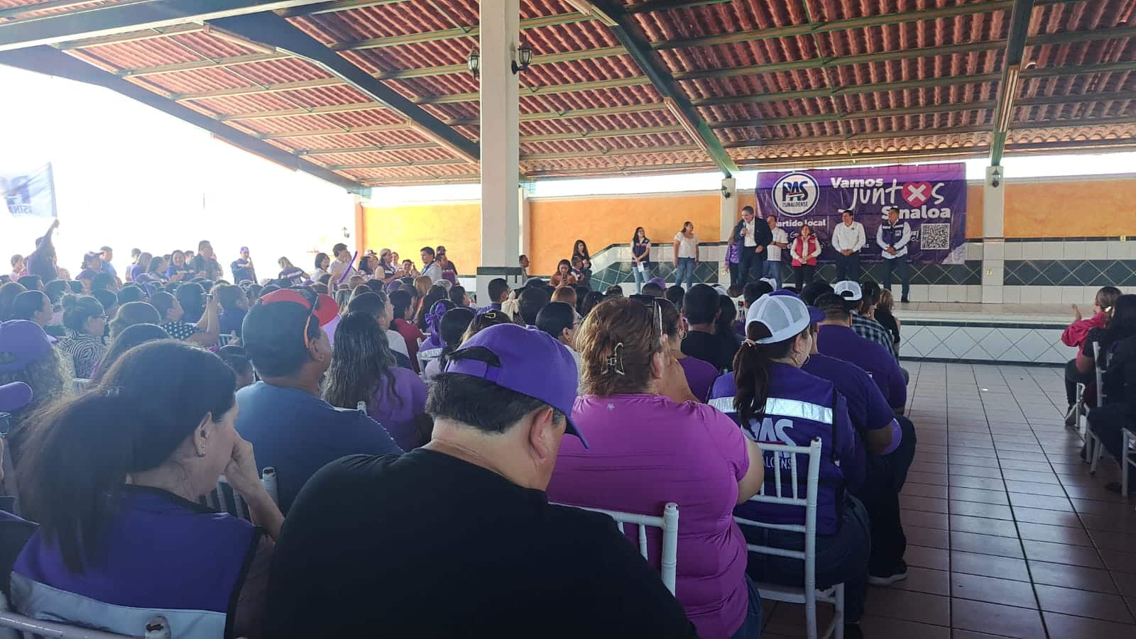 Asistentes a evento del PAS