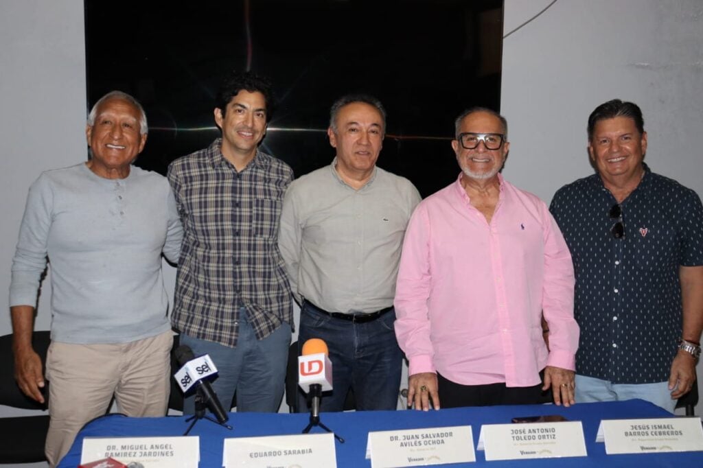 Grupo Venados de Mazatlán en rueda de prensa.