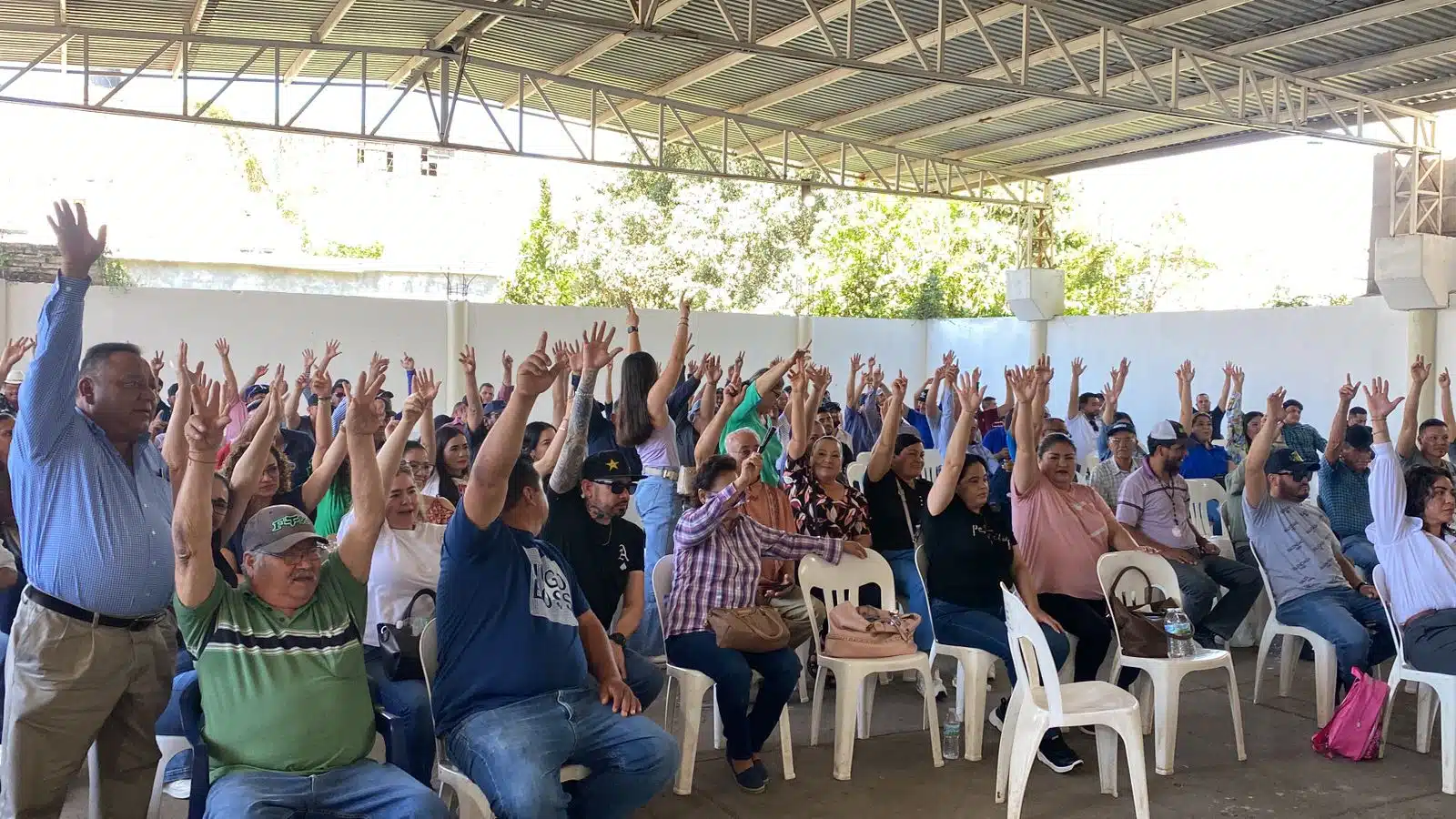 Trabajadores sindicalizados de Jumapag destituyen a Israel López Cortez como secretario general de la organización y nombraron a José Ramón Valerio como el nuevo dirigente del sindicato