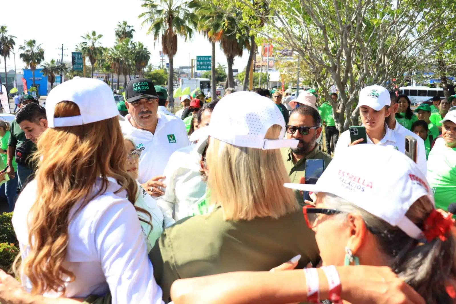 Estrella Palacios realiza mega crucero para promocionar el voto en Mazatlán. / Foto: Jenifer Salcido