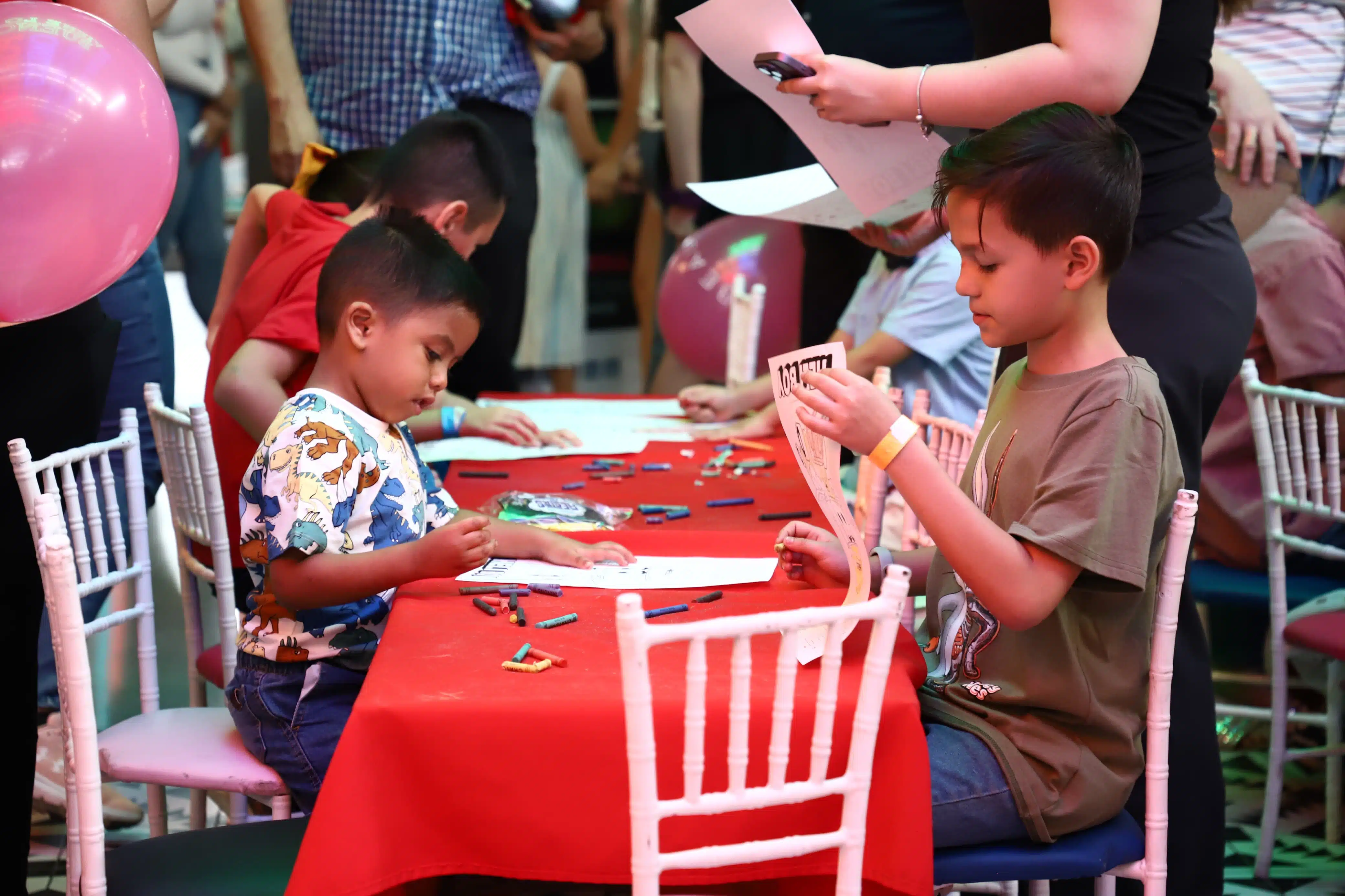 “Los Super Peques de RSN” celebran al máximo el Día del Niño en plaza Explanada en Culiacán./Foto: Jesús Verdugo