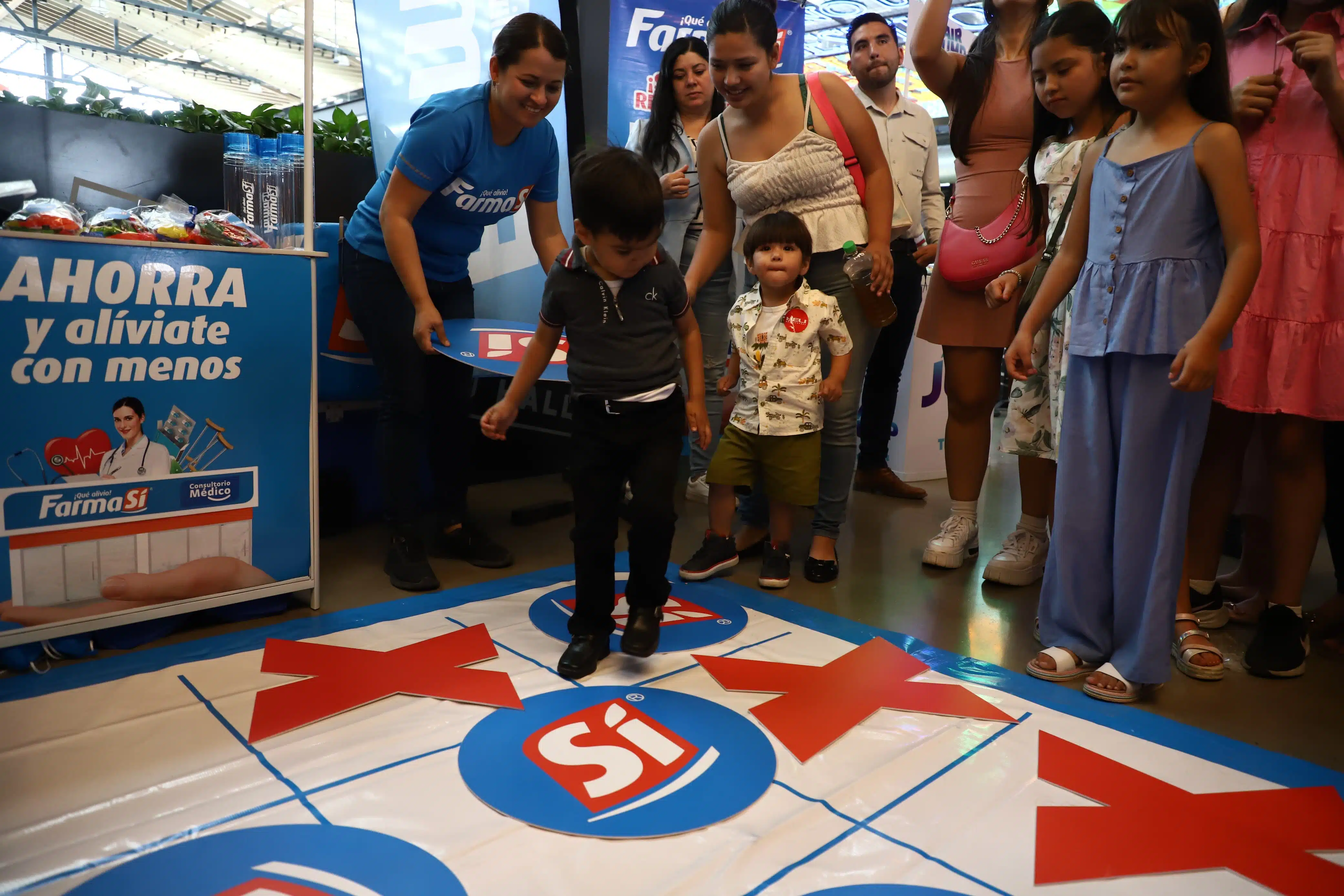 “Los Super Peques de RSN” celebran al máximo el Día del Niño en plaza Explanada en Culiacán./Foto: Jesús Verdugo