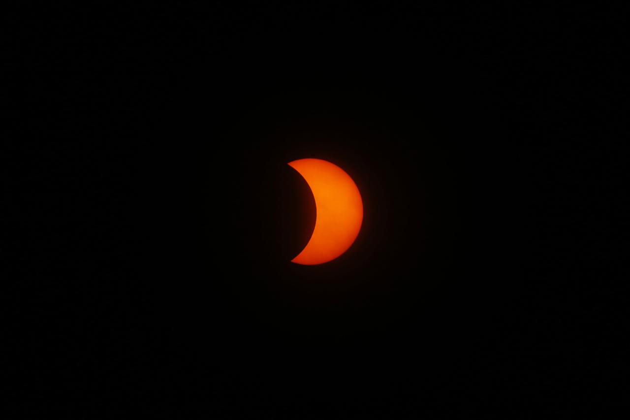 Secuencia del desarrollo del eclipse total de sol 2024 en Guasave.