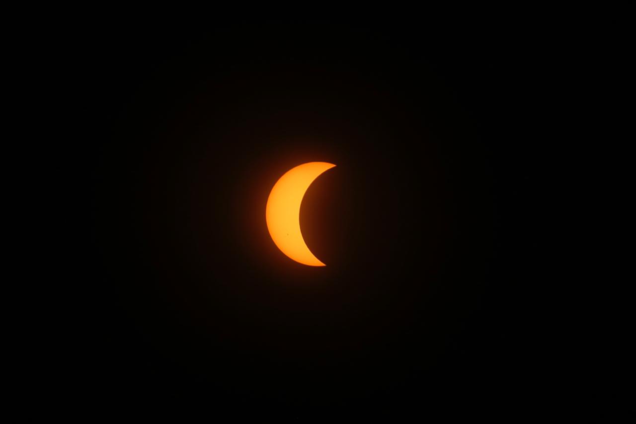 Secuencia del desarrollo del eclipse total de sol 2024 en Guasave.