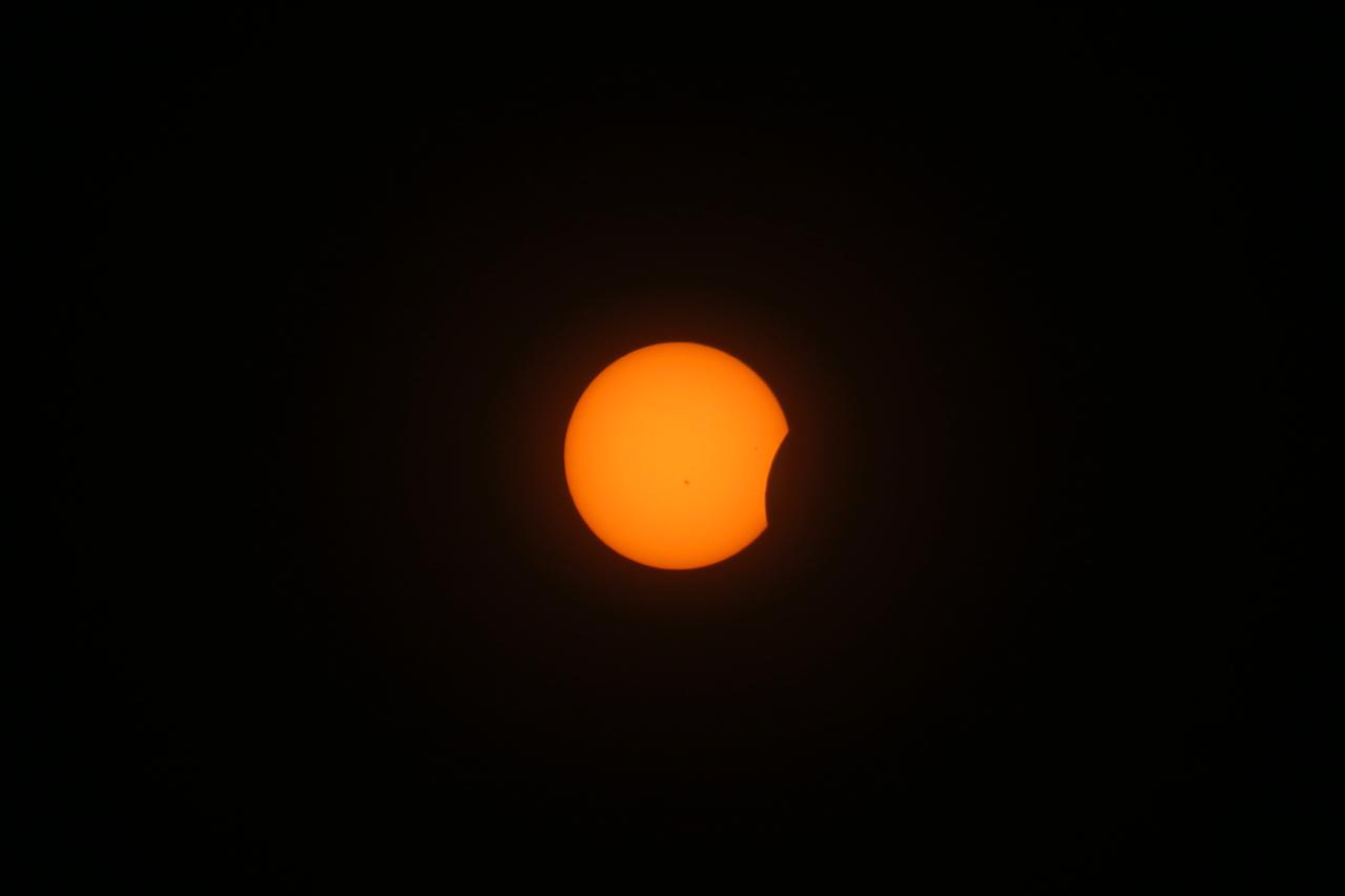 Secuencia del desarrollo del eclipse total de sol 2024 en Guasave.