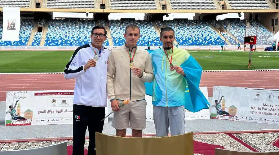 En tercer lugar por Islam Salimov de Kazajstán, segunda posición el ya antes mencionado Benjamín González y con medalla de oro estuvo el representante de Rusia, Matvei Iakushev