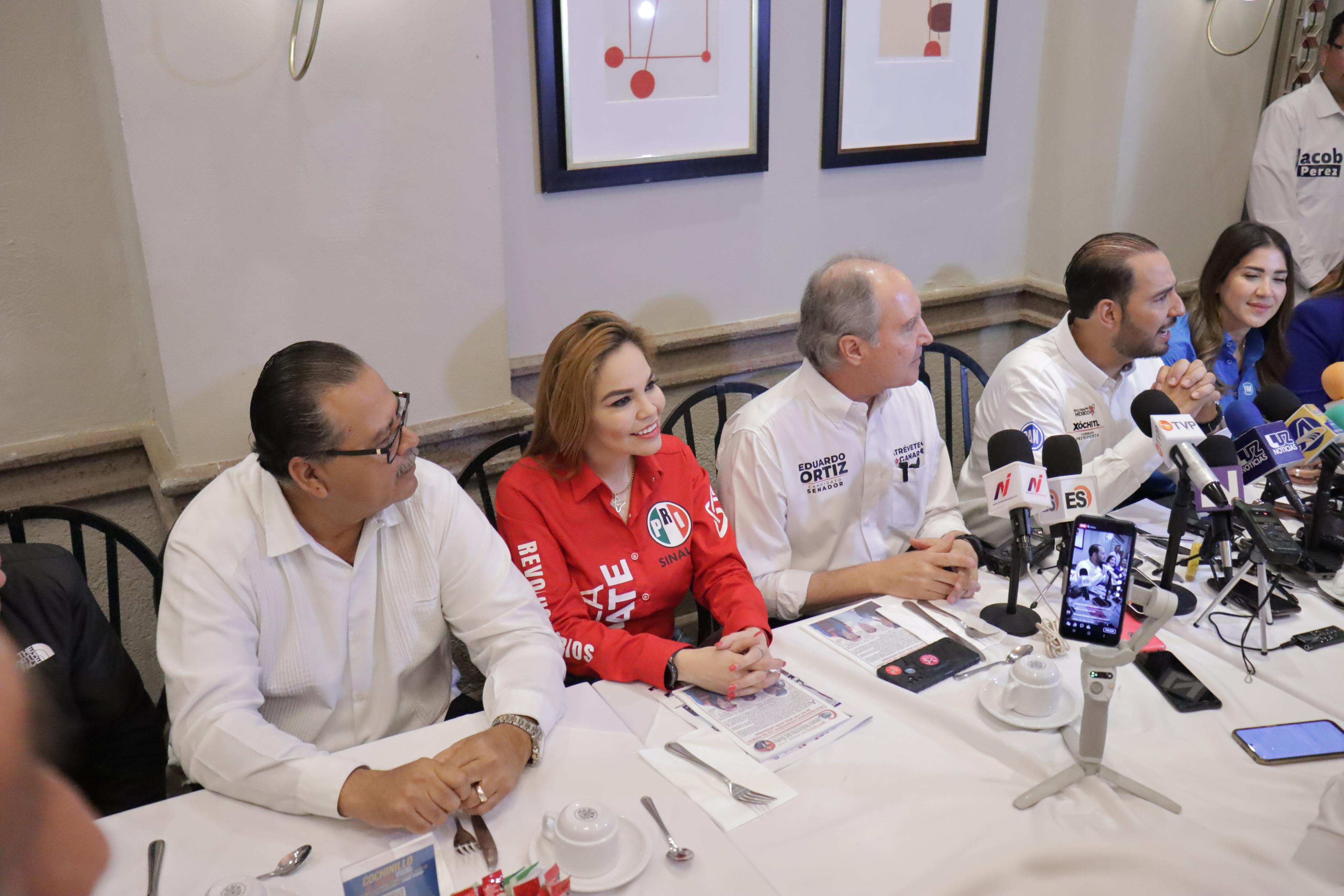 Paola Gárate en rueda de prensa