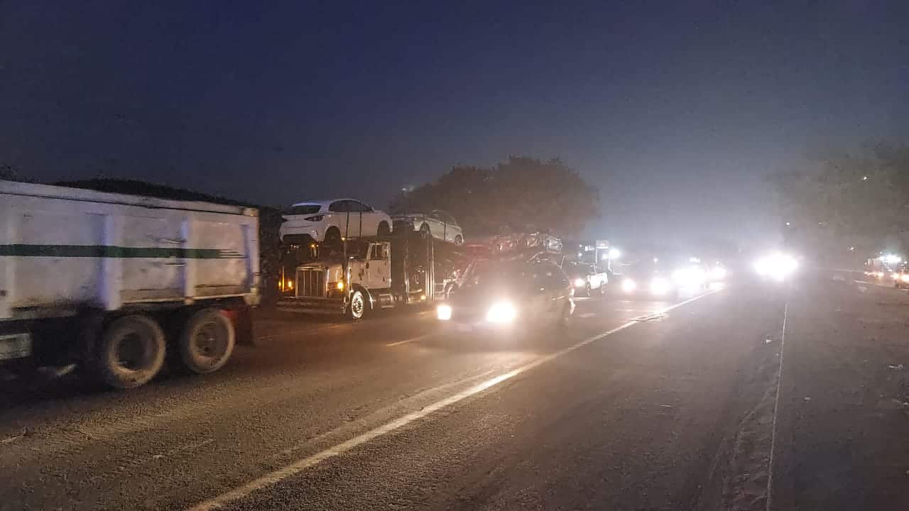 Lugar del accidente tipo choque en Mazatlán donde Eduardo quedó sin vida y Junior Fabián gravemente lesionado