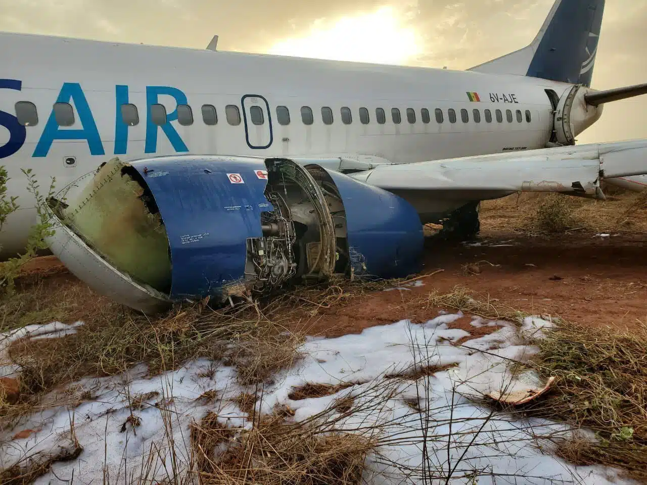 Accidente aéreo en África deja 11 personas heridas; se estrelló un avión