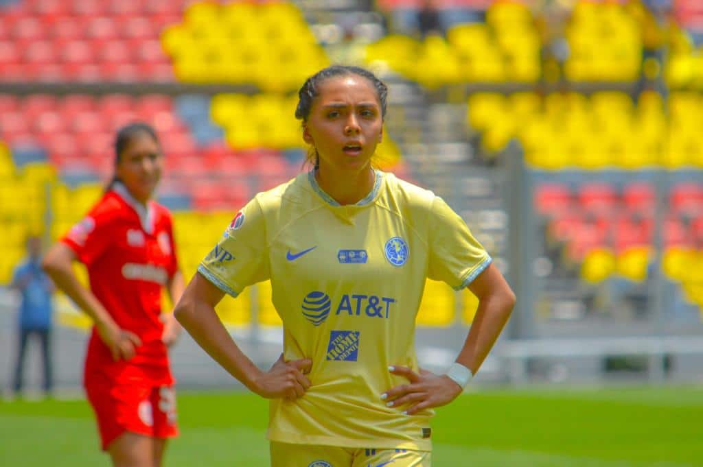 Alondra Cabanillas jugadora del América en la liga MX femenil