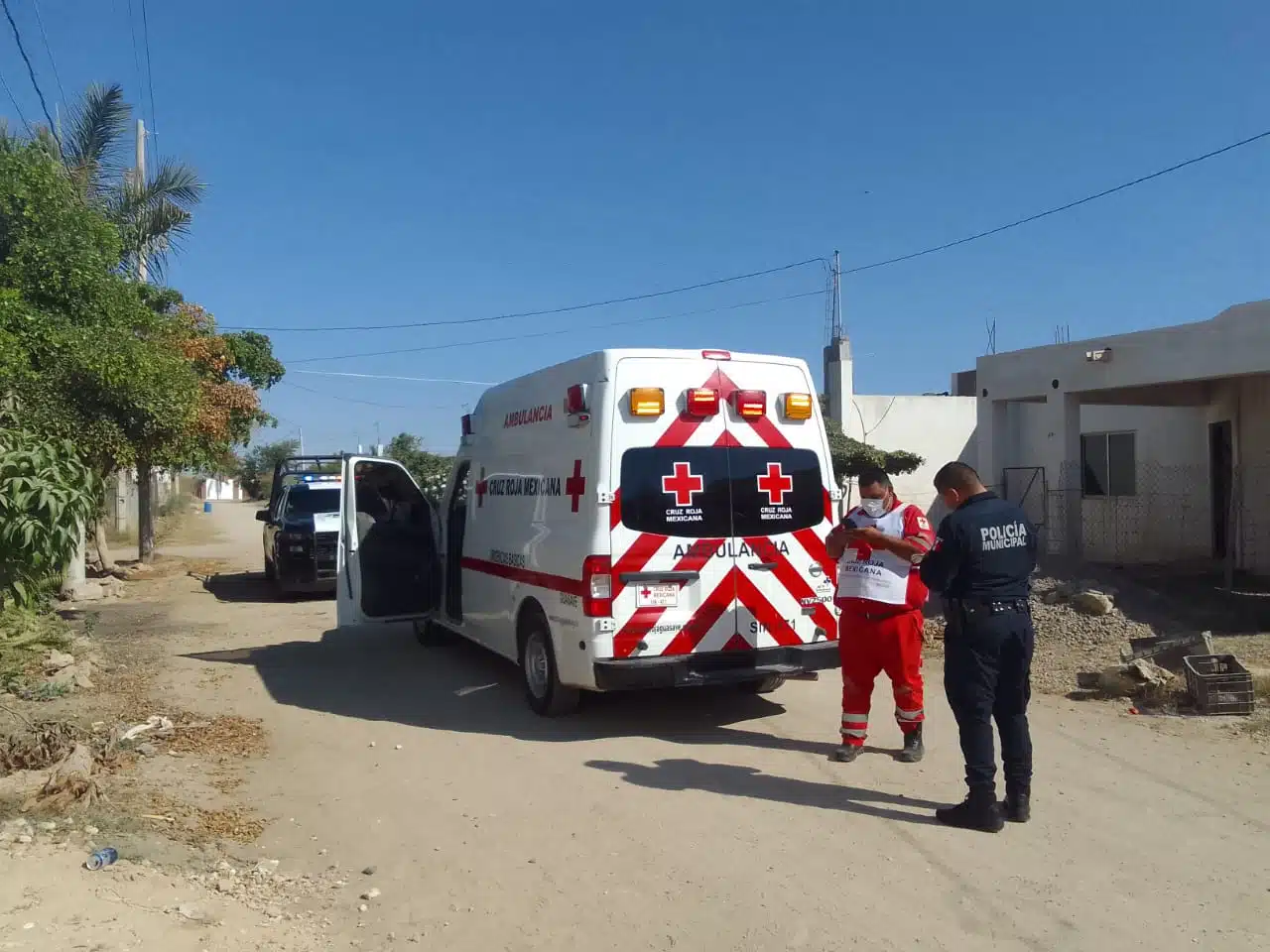 Ambulancia de Cruz Roja en Guasave
