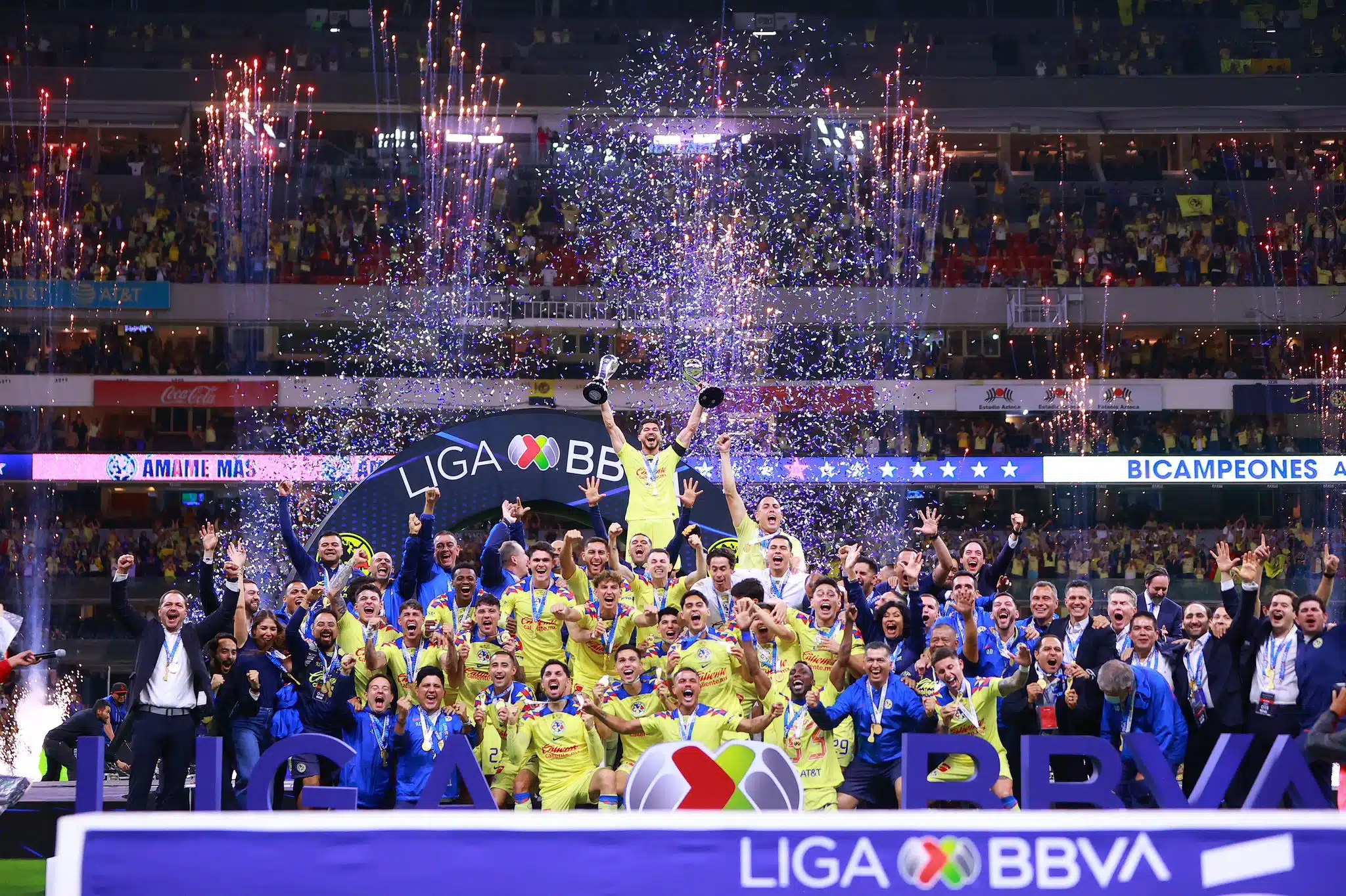 América campeón con 2 trofeos de la Liga MX