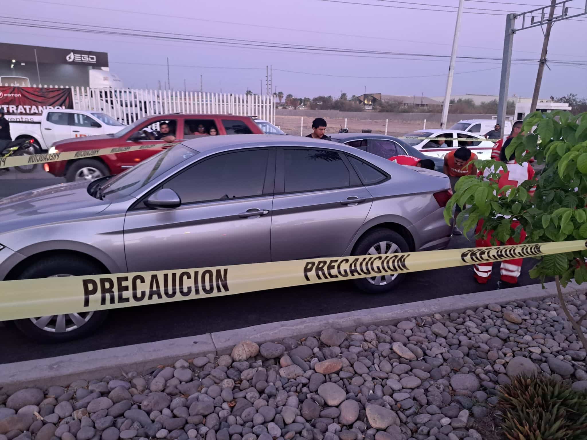 Lugar de los hechos. La zona está delimitada y las autoridades se encuentran presentes