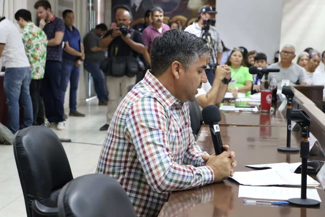Sesión del Cabildo Abierto número 15