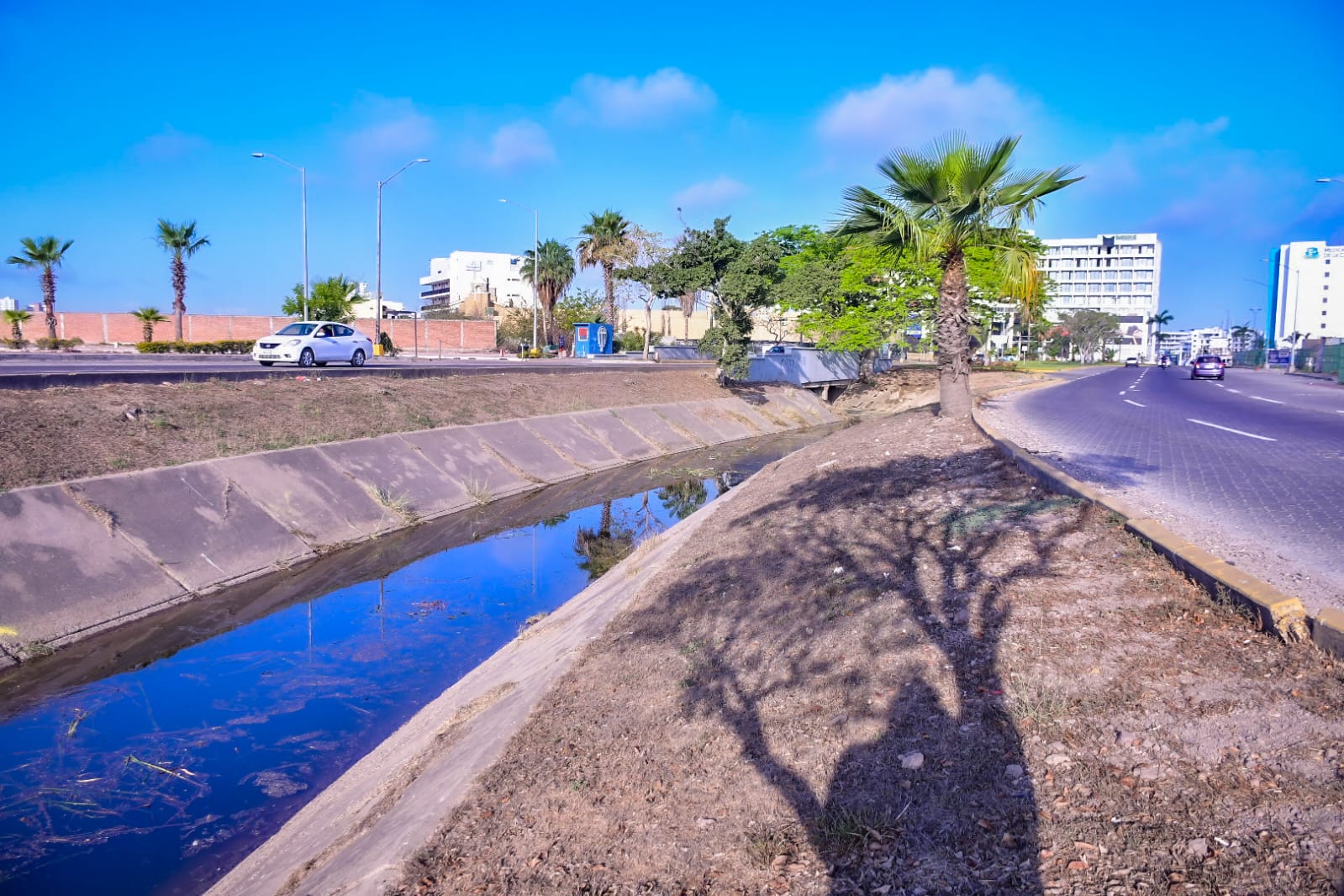 Canal pluvial en Mazatlán