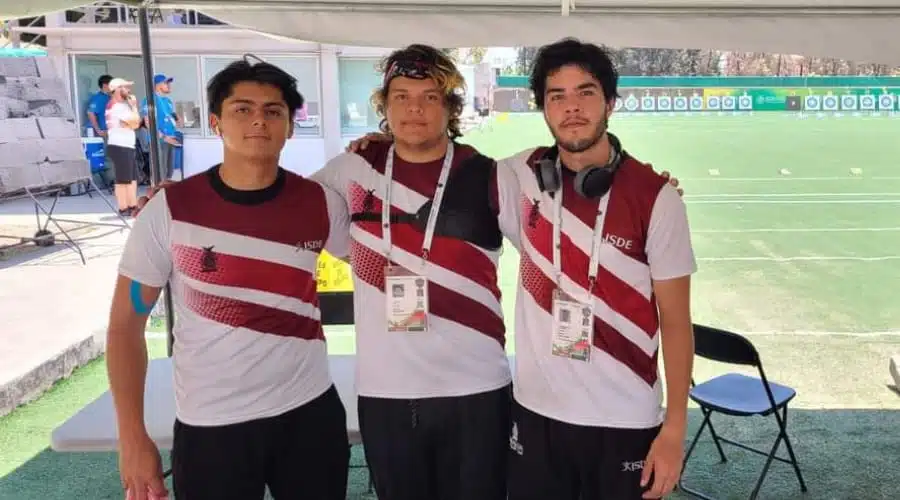 Óliver Sanz Cota, Hugo Hernández Zamitiz y Alejandro Salcido
