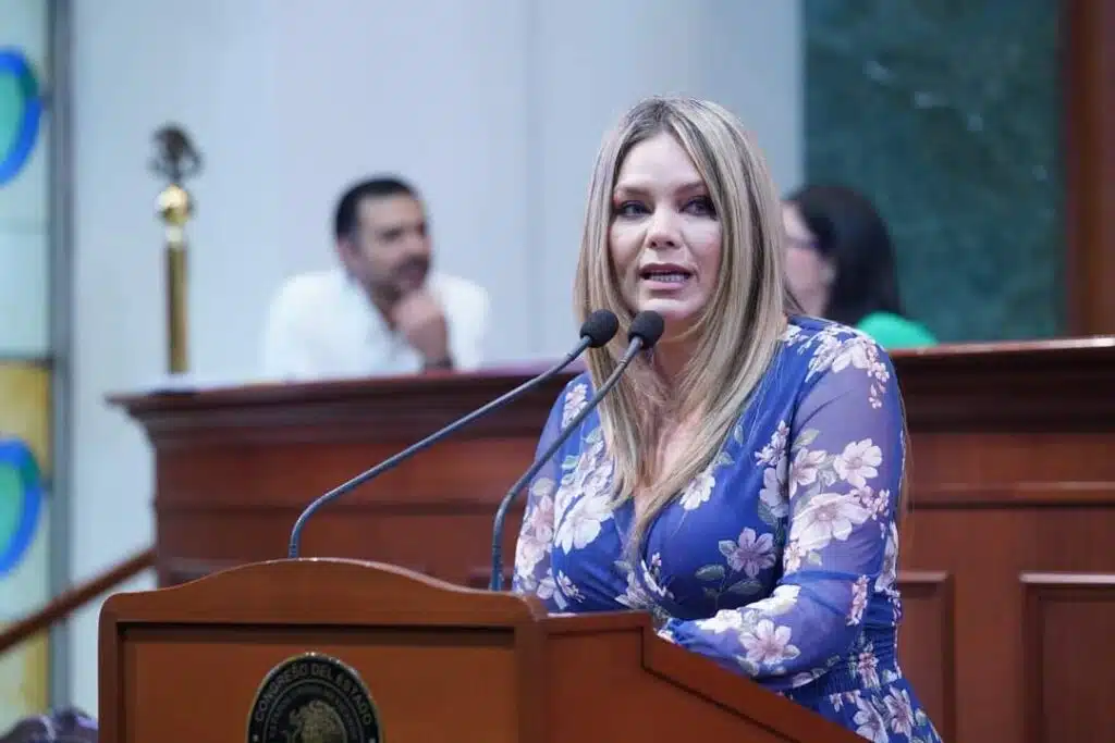 Concepción Zazueta Castro, diputada del PRI.
