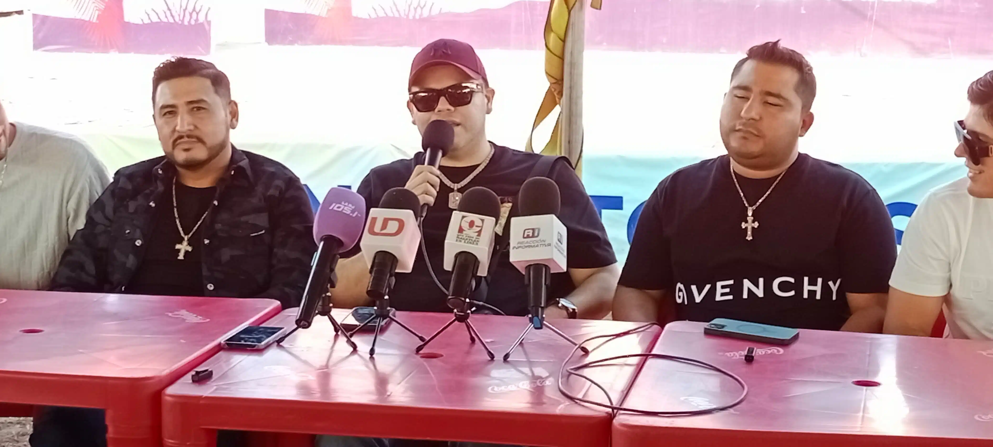 Conferencia de prensa con los medios de comunicación previo a la Feria Ganadera 2024 en Mazatlán donde la agrupación Enigma Norteño se presentará