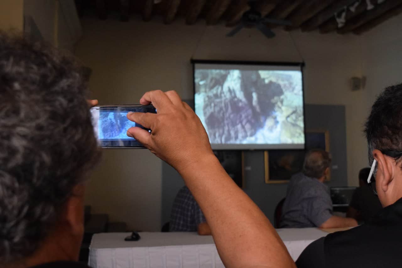 Conferencia de prensa para presentar el documental “El Clavadista” en la Galería Ángela Peralta en Mazatlán