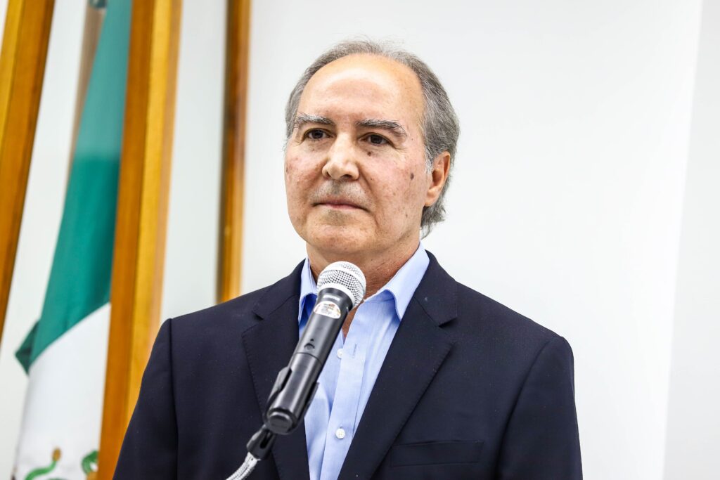 Eduardo Ortiz Hernández de Fuerza y Corazón por México
