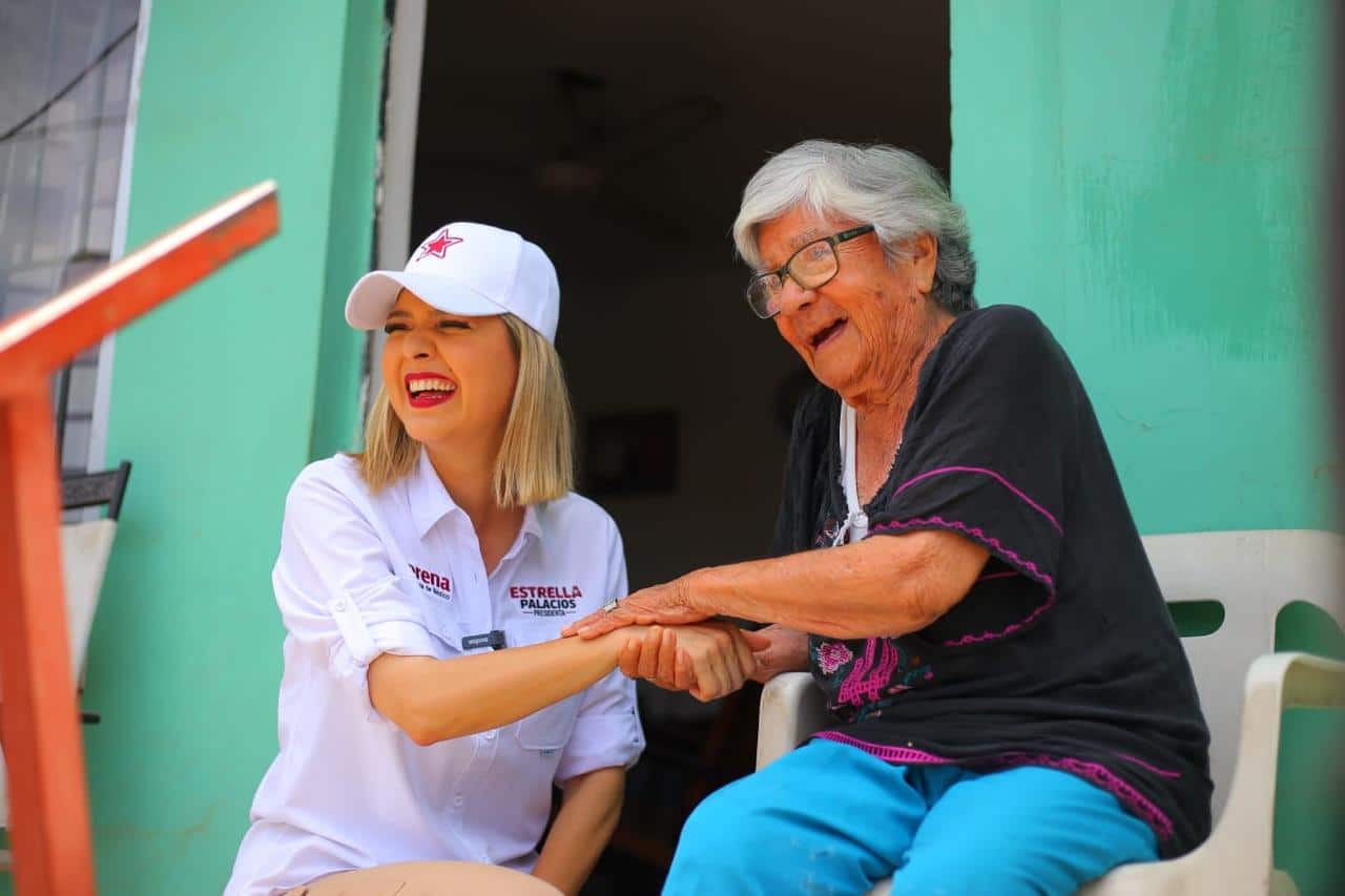 Estrella Palacios durante su campaña con Morena