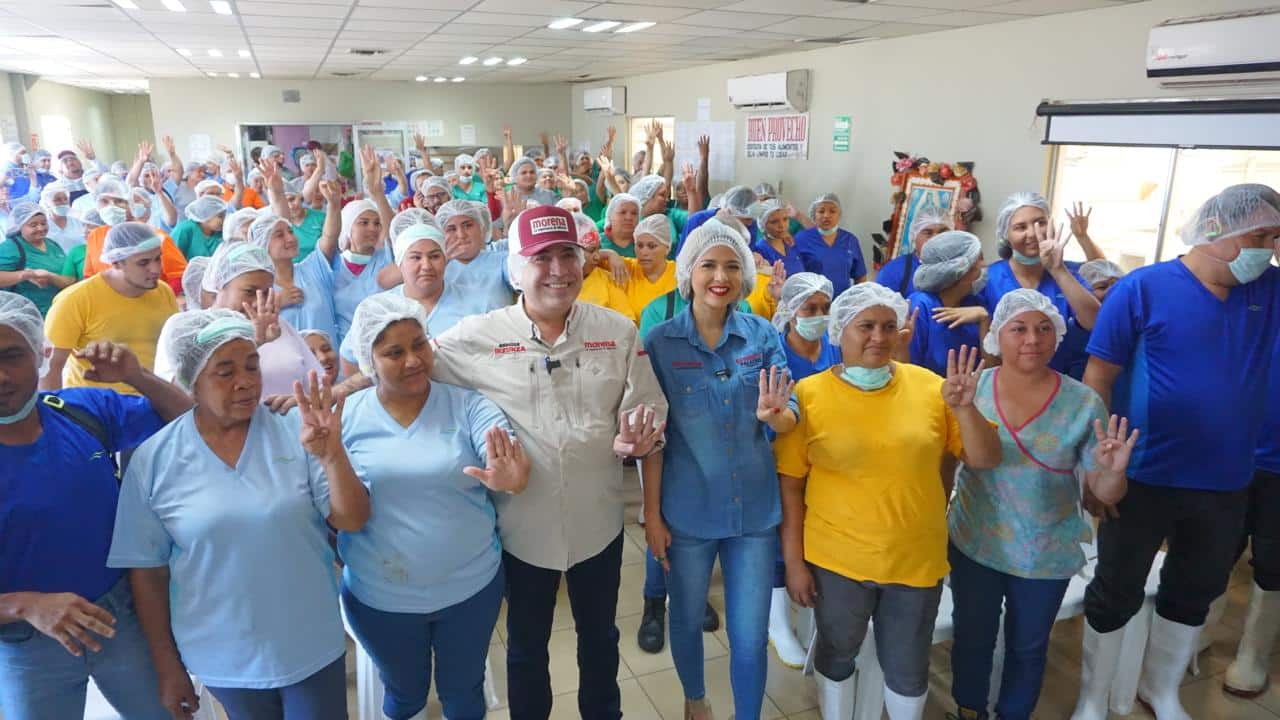 Estrella Palacios Domínguez se reunió con trabajadores de diferentes empresas dedicadas a la producción y manufactura de atún.
