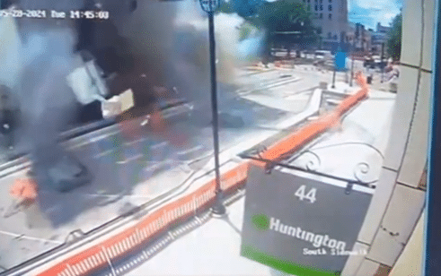 Explosión en edificio de Chase Bank en Ohio deja al menos 7 heridos