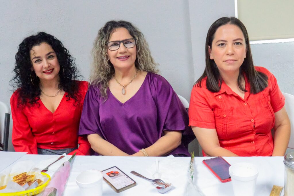 Festejo Día de las Madres en Grupo RSN 6