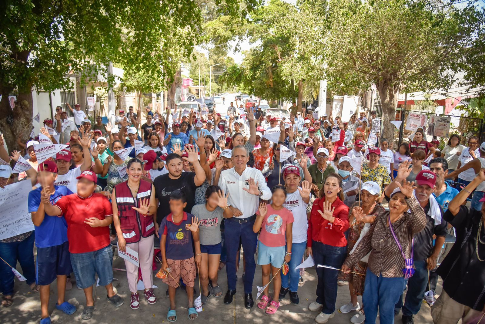 Se reúne Gerardo Vargas con vecinos de colonia Siglo XXI